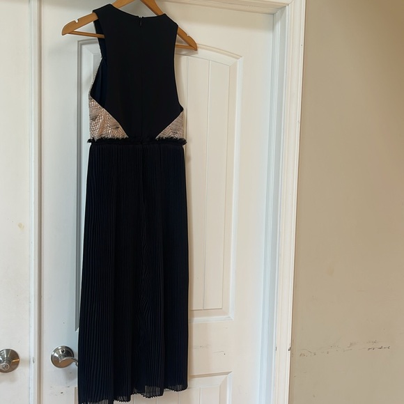 Morgan Carper Nomad dress. - Picture 2 of 6